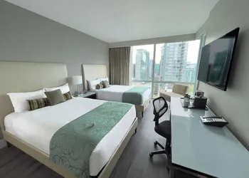 Coast Coal Harbour Vancouver Hotel by APA hotel thumbnail 6