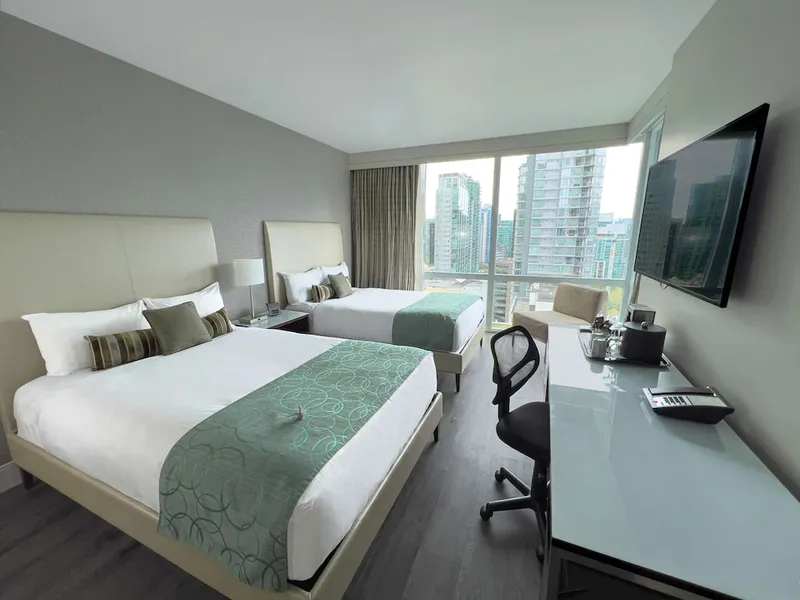 Coast Coal Harbour Vancouver Hotel by APA hotel detail image 6