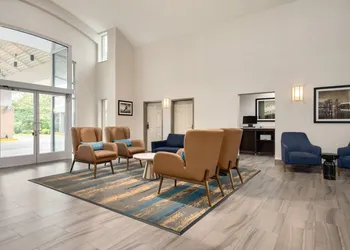 La Quinta Inn by Wyndham Vancouver Airport hotel thumbnail 5