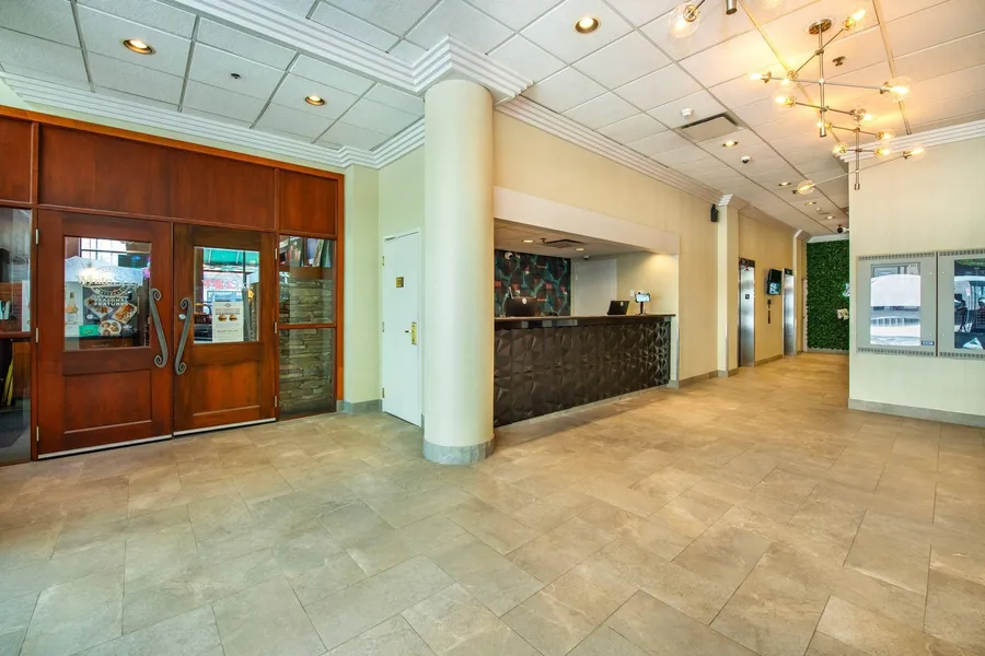 Grand Park Hotel & Suites Downtown Vancouver, an Ascend Collection Hotel hotel detail image 2