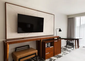 Sheraton Vancouver Airport Hotel hotel thumbnail 8
