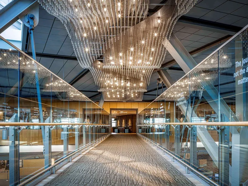 Fairmont Vancouver Airport In-Terminal Hotel hotel detail image 2