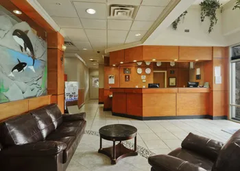 Days Inn by Wyndham Vancouver Airport hotel thumbnail 2