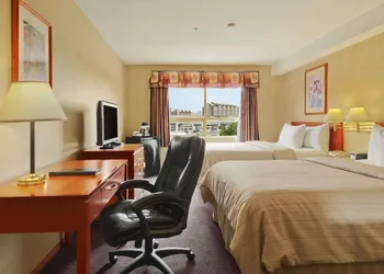 Days Inn by Wyndham Vancouver Airport hotel thumbnail 6