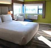 Holiday Inn Express Vancouver Airport Richmond by IHG hotel detail image 4