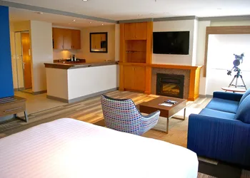 Holiday Inn Express Vancouver Airport Richmond by IHG hotel thumbnail 5