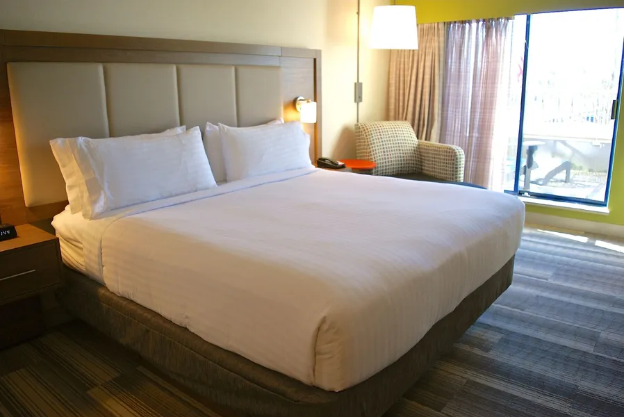 Holiday Inn Express Vancouver Airport Richmond by IHG hotel detail image 6