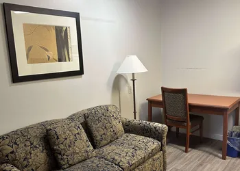 Travelodge by Wyndham Langley hotel thumbnail 6