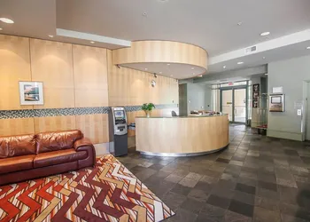 Quality Hotel Airport South hotel thumbnail 2