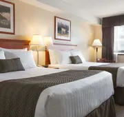 Days Inn & Suites by Wyndham Langley hotel detail image 4