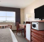 Days Inn & Suites by Wyndham Langley hotel detail image 7
