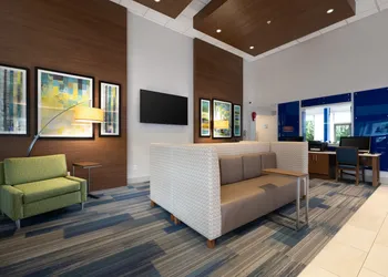 Holiday Inn Express & Suites Surrey by IHG hotel thumbnail 5