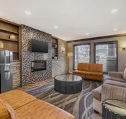 Best Western Plus Country Meadows Inn hotel detail image 3