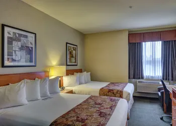 Best Western Peace Arch Inn hotel thumbnail 8