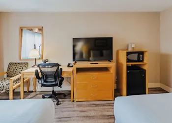 SureStay Plus by Best Western Coquitlam hotel thumbnail 8