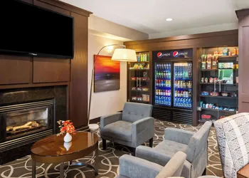 Best Western Plus Pitt Meadows Inn & Suites hotel thumbnail 3