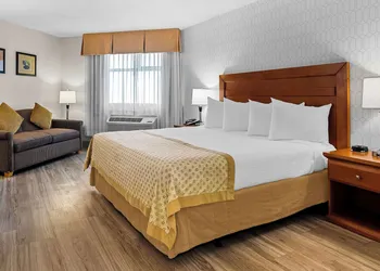 Best Western Plus Langley Inn hotel thumbnail 4
