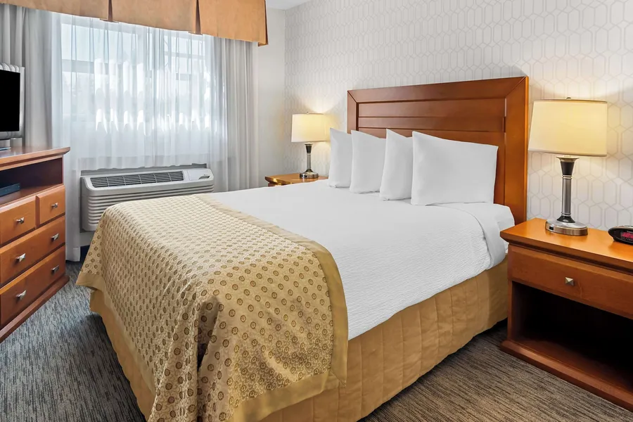 Best Western Plus Langley Inn hotel detail image 6