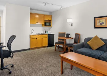 Best Western Plus Langley Inn hotel thumbnail 7