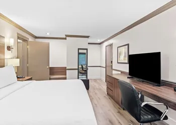 Best Western Maple Ridge Hotel hotel thumbnail 4