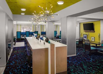 Hampton Inn & Suites Nashville-Airport hotel thumbnail 3