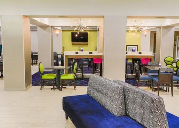 Hampton Inn & Suites Nashville-Airport hotel thumbnail 7