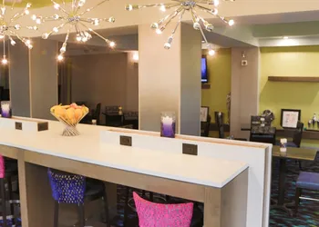 Hampton Inn & Suites Nashville-Airport hotel thumbnail 8