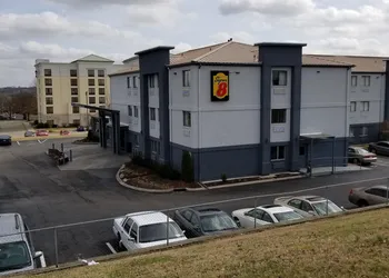 Luxe Studios hotel thumbnail 7