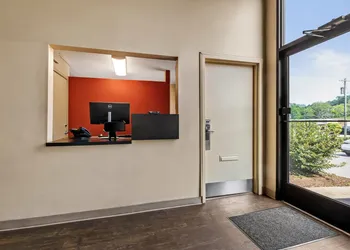 Suburban Studios Brentwood – Nashville hotel thumbnail 4