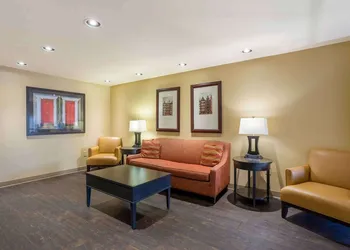 Suburban Studios Brentwood – Nashville hotel thumbnail 5