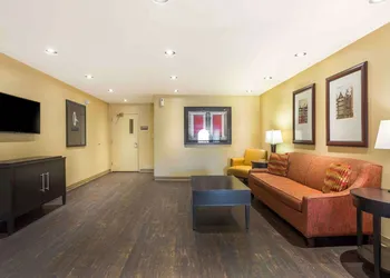 Suburban Studios Brentwood – Nashville hotel thumbnail 6