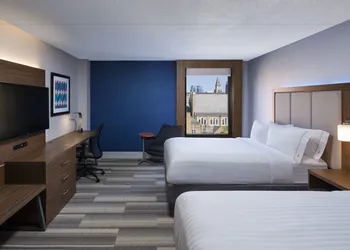 Holiday Inn Express Nashville Downtown - Broadway by IHG hotel thumbnail 2