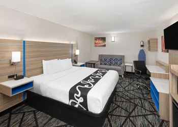 La Quinta Inn by Wyndham Nashville South hotel thumbnail 6
