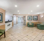 La Quinta Inn & Suites by Wyndham Nashville Franklin hotel detail image 3