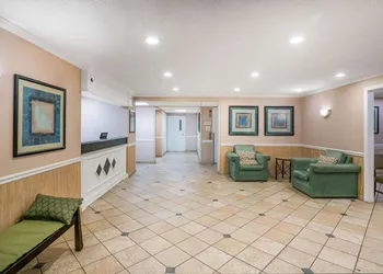 La Quinta Inn & Suites by Wyndham Nashville Franklin hotel thumbnail 3