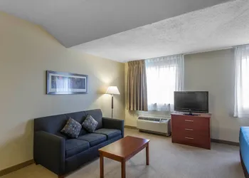 MainStay Suites Brentwood-Nashville hotel thumbnail 4