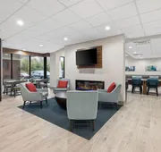 La Quinta Inn & Suites by Wyndham Nashville Airport/Opryland hotel detail image 5