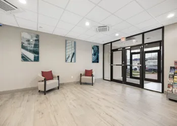 La Quinta Inn & Suites by Wyndham Nashville Airport/Opryland hotel thumbnail 7
