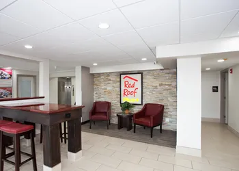 Red Roof Inn PLUS+ Nashville South - Fairgrounds hotel thumbnail 3