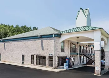 Brentwood Inn & Suites hotel thumbnail 5