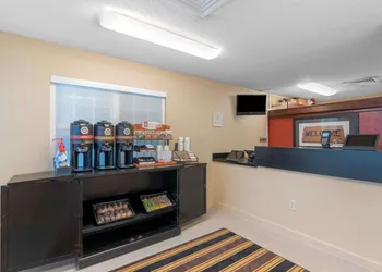 Extended Stay America Suites Virginia Beach Independence Blv hotel thumbnail 2