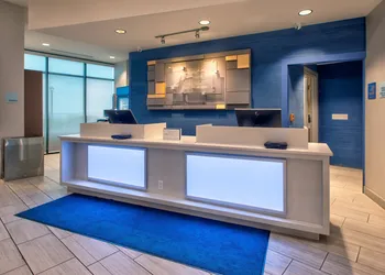 Holiday Inn Express & Suites VA Beach Oceanfront by IHG hotel thumbnail 2