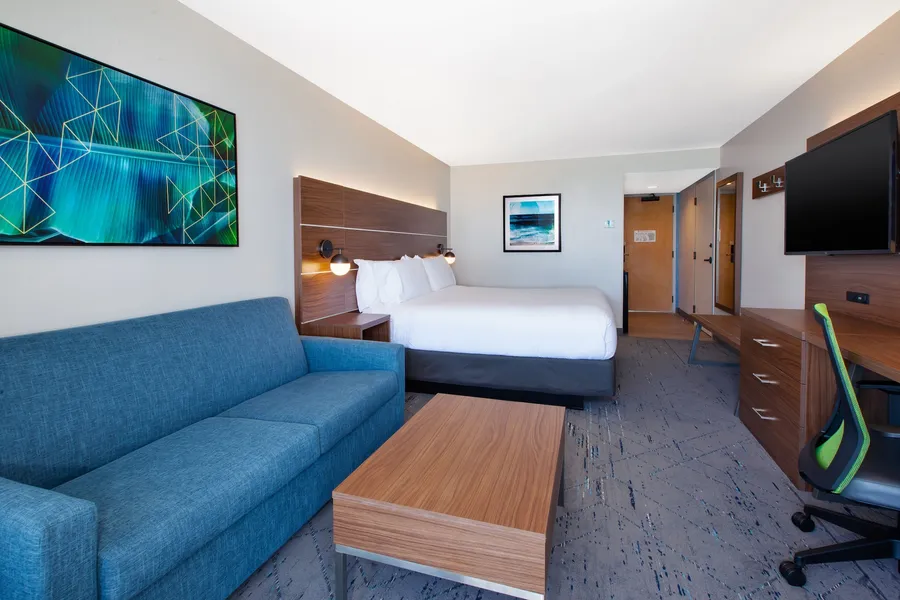Holiday Inn Express & Suites VA Beach Oceanfront by IHG hotel detail image 6
