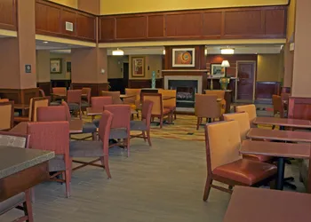Hampton Inn & Suites Norfolk-Airport hotel thumbnail 4