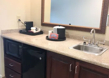 Hampton Inn & Suites Norfolk-Airport hotel thumbnail 6