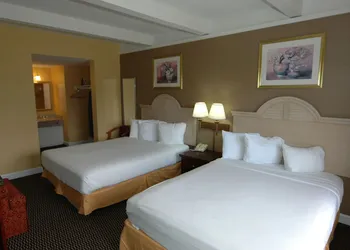 Ambassadors Inn & Suites hotel thumbnail 8
