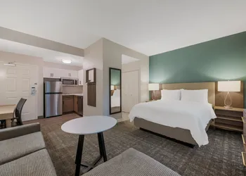 Staybridge Suites Chesapeake by IHG hotel thumbnail 4