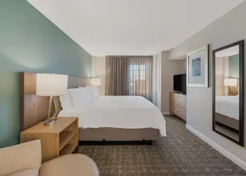 Staybridge Suites Chesapeake by IHG hotel thumbnail 6