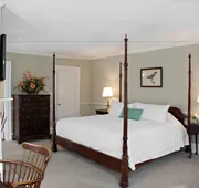 Concord's Colonial Inn hotel detail image 4