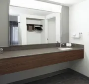 Courtyard by Marriott Chesapeake hotel detail image 7